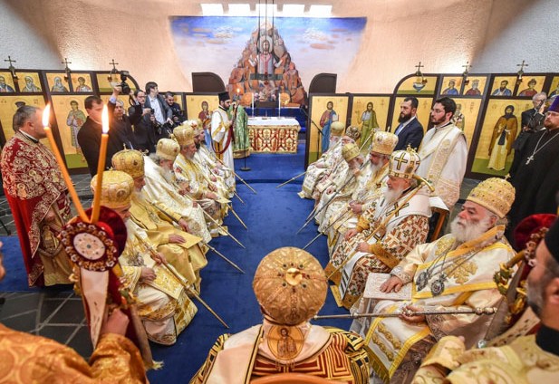 Главы Православных Церквей совершили совместное богослужение