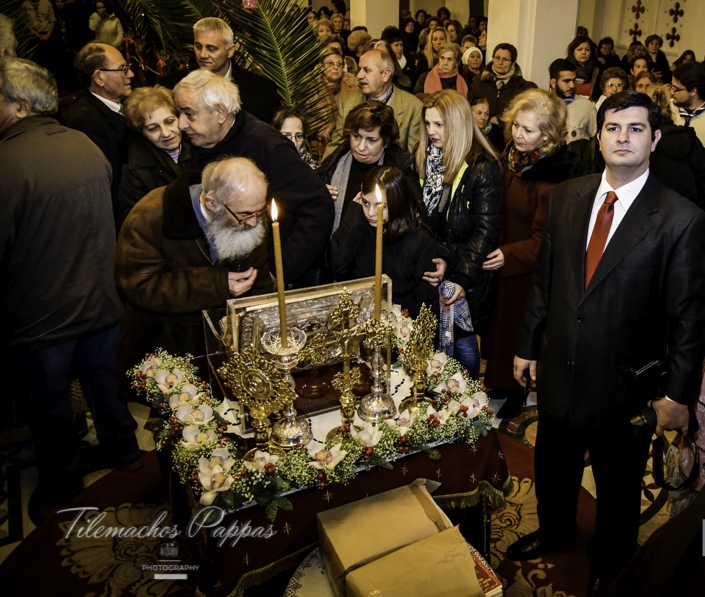 Тысячи верующих поклонились Дарам волхвов в Салониках