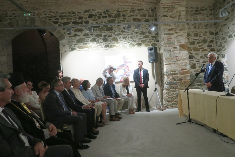 На Сиросе прошла презентация книги Президента Греции