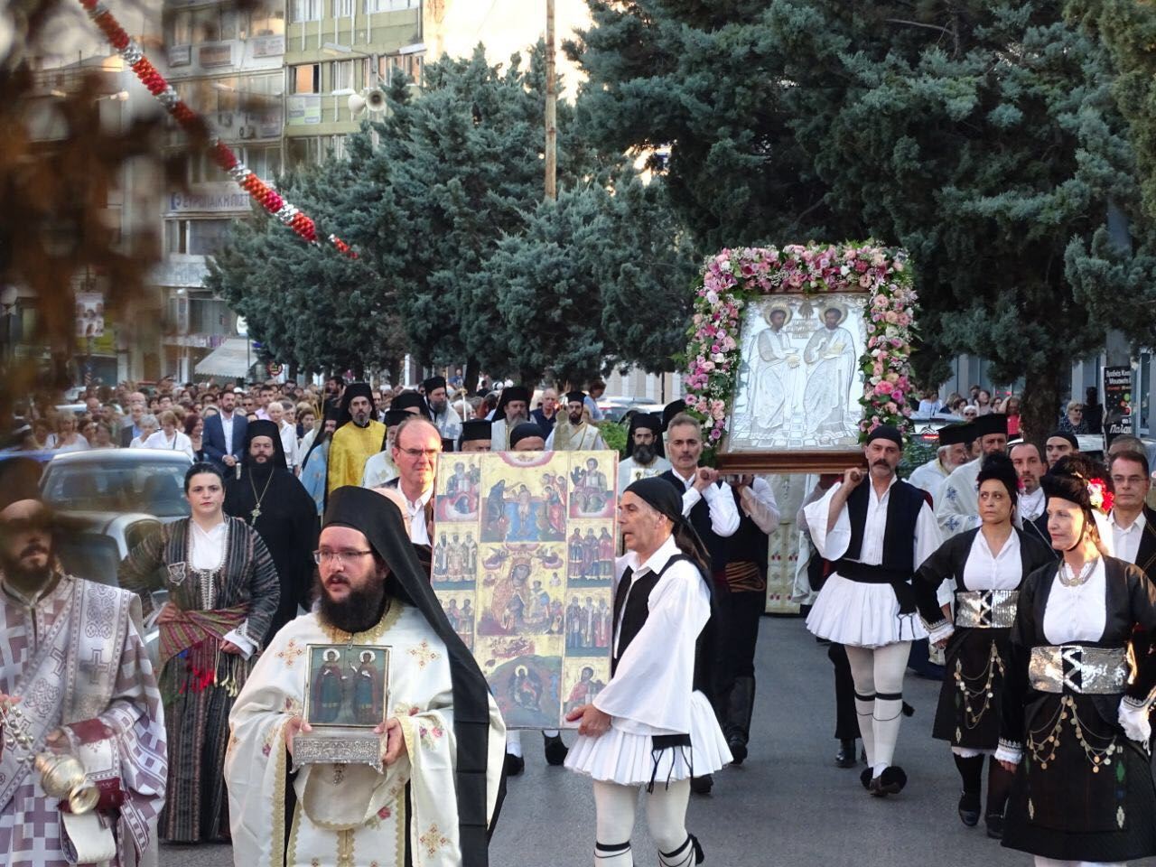 Праздник святых Бессребреников в Афинах
