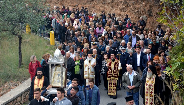 Икона Панагии Элоны принесена в Леонидио