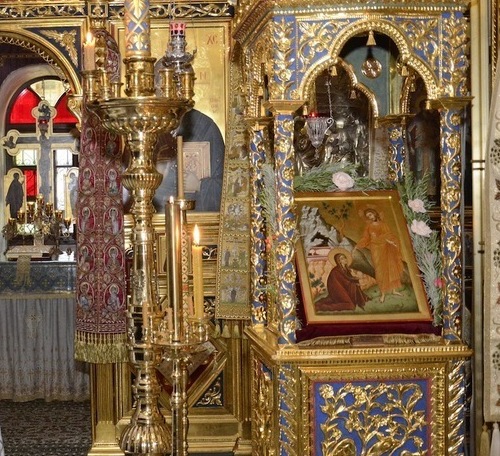 Праздник святой Марии Магдалины в монастыре Симонопетра