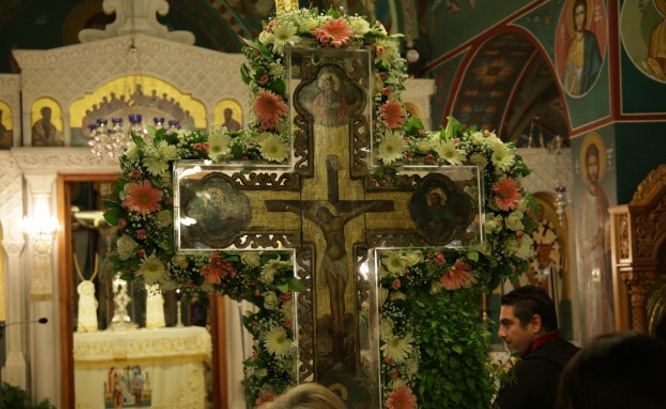Сегодня в Греции отмечают Воздвижение Креста Господня