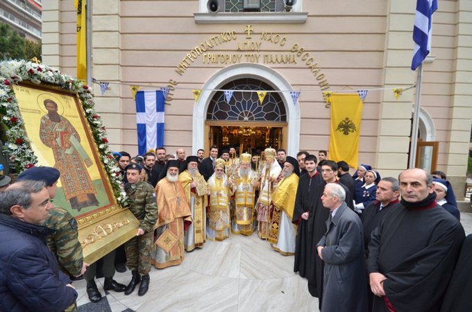 У храма святителя Григория Паламы